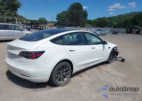 2022 Tesla Model 3 Long Range Dual Motor All-Wheel Drive из США, поврежденный, VIN 5YJ3E1EB6NF126497